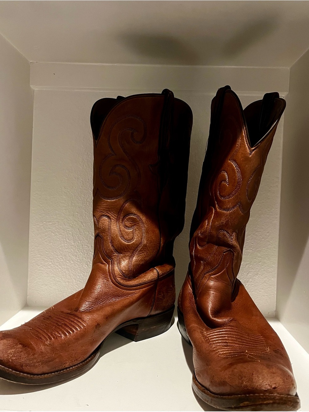 Vintage Brown Leather Oil Calf Lucchese Men’s Boots- 9
